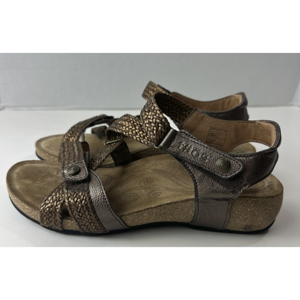 Taos Trulie Sandals Pewter Metallic Leather Woven Strappy Hook Loop Size 7 - 7.5 - Picture 13 of 16